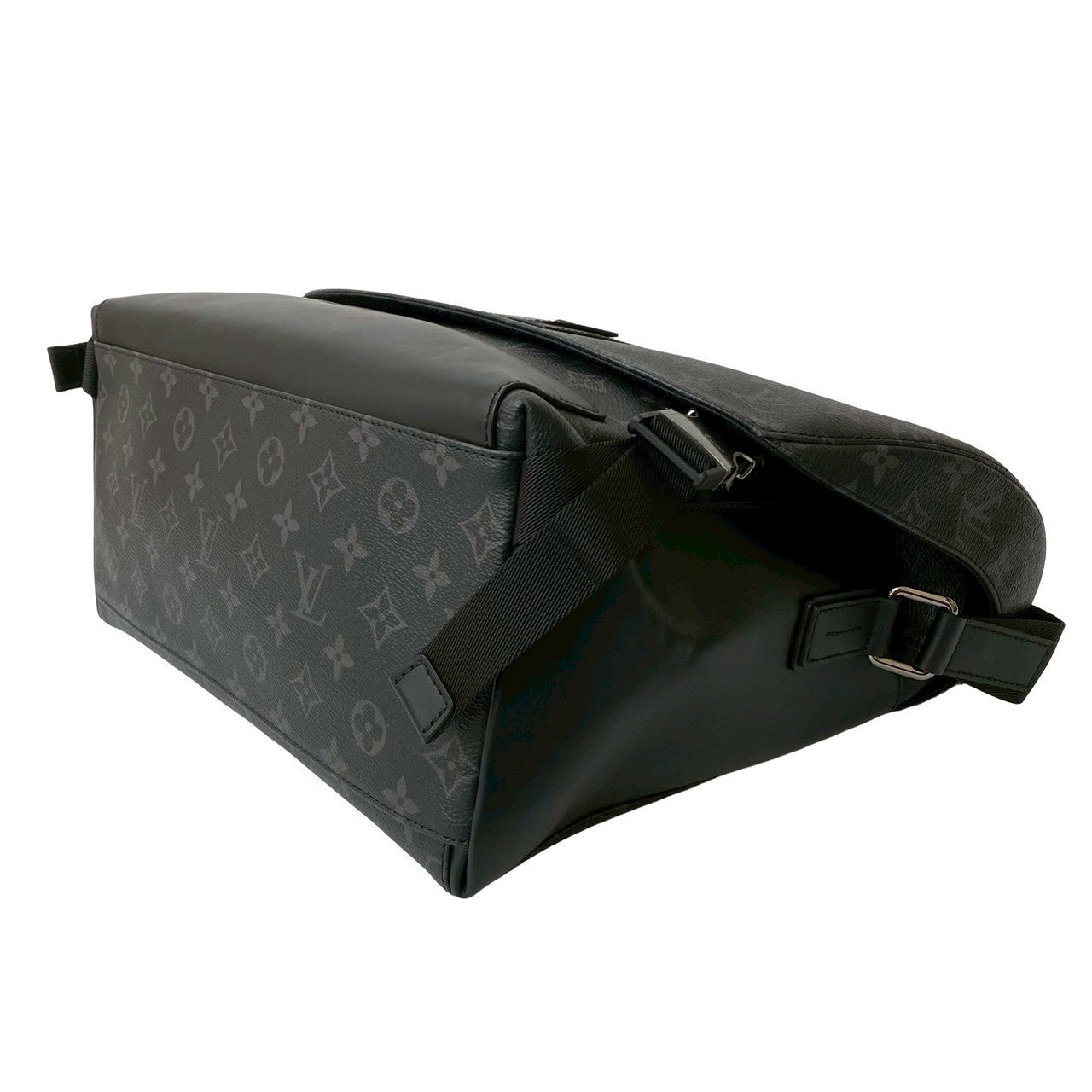 LOUIS VUITTON メッセンジャー ヴォワヤージュ MM 8