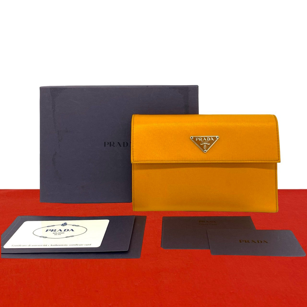 PRADA プラダ 二つ折り財布