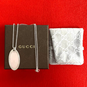 GUCCI オーバル タグ ネックレス