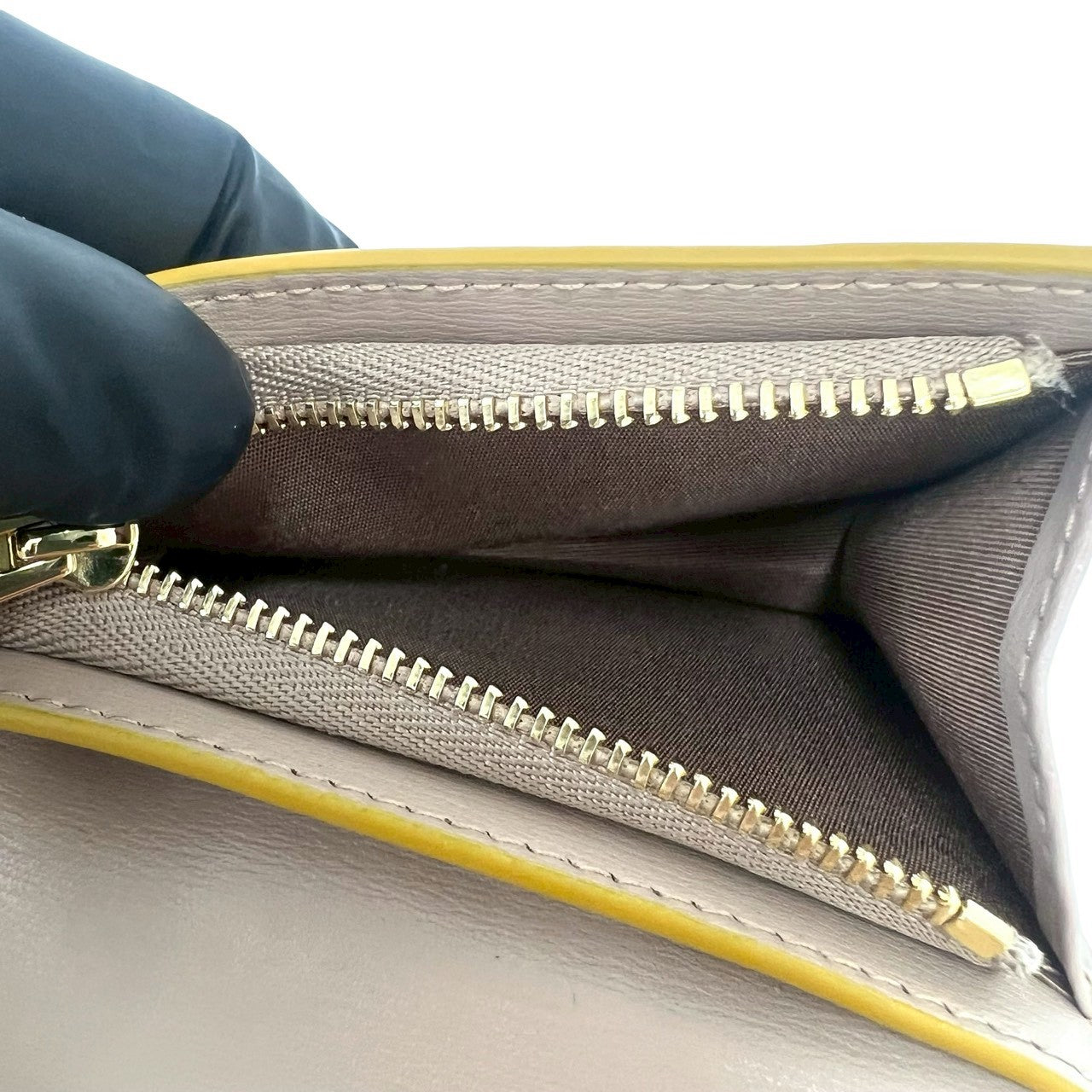 Salvatore Ferragamo サルヴァトーレフェラガモ 二つ折り財布 10