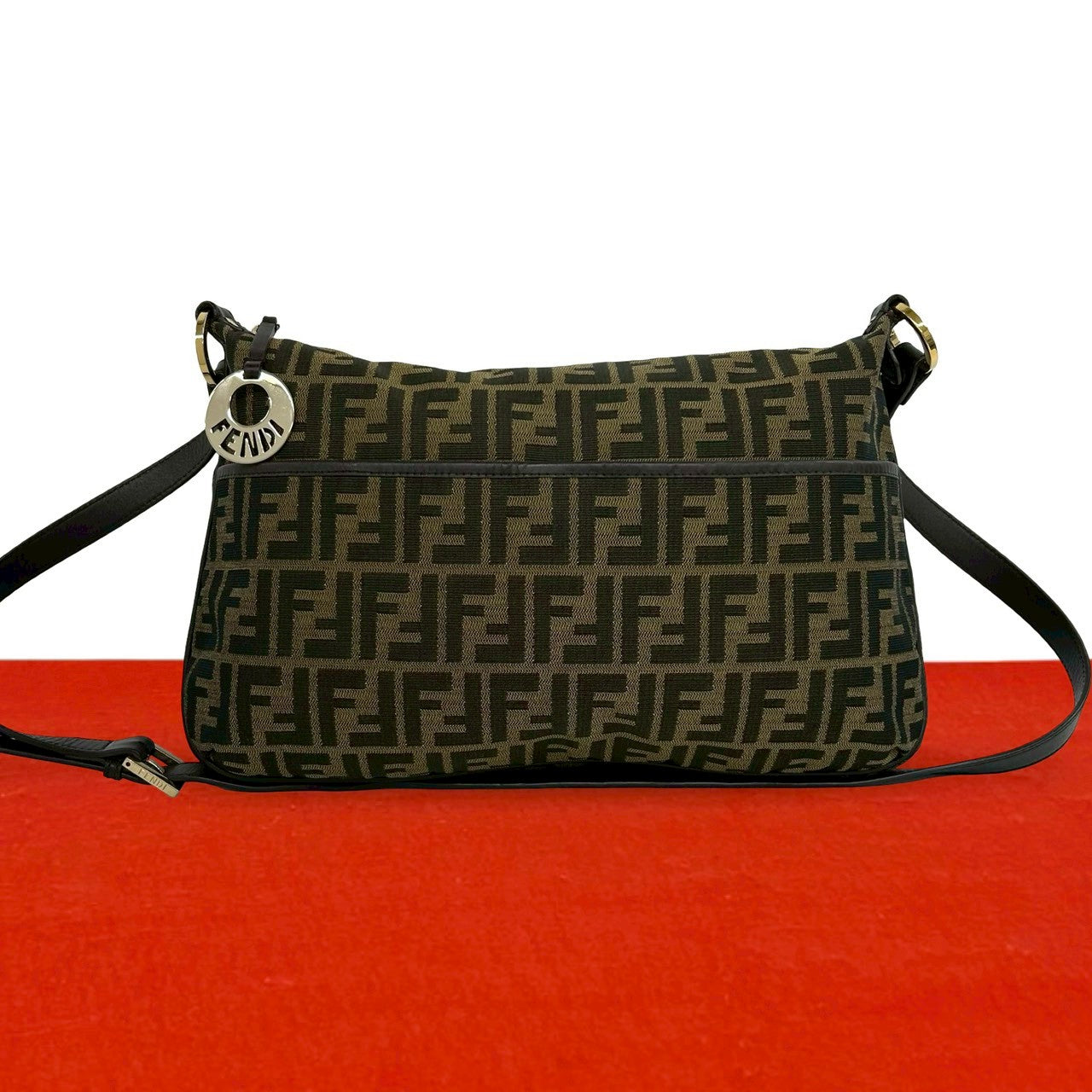 FENDI フェンディ ショルダーバッグ