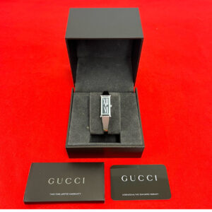 GUCCI グッチ 1500L バングルウォッチ 腕時計