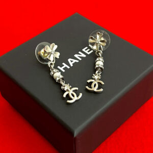 CHANEL シャネル ピアス