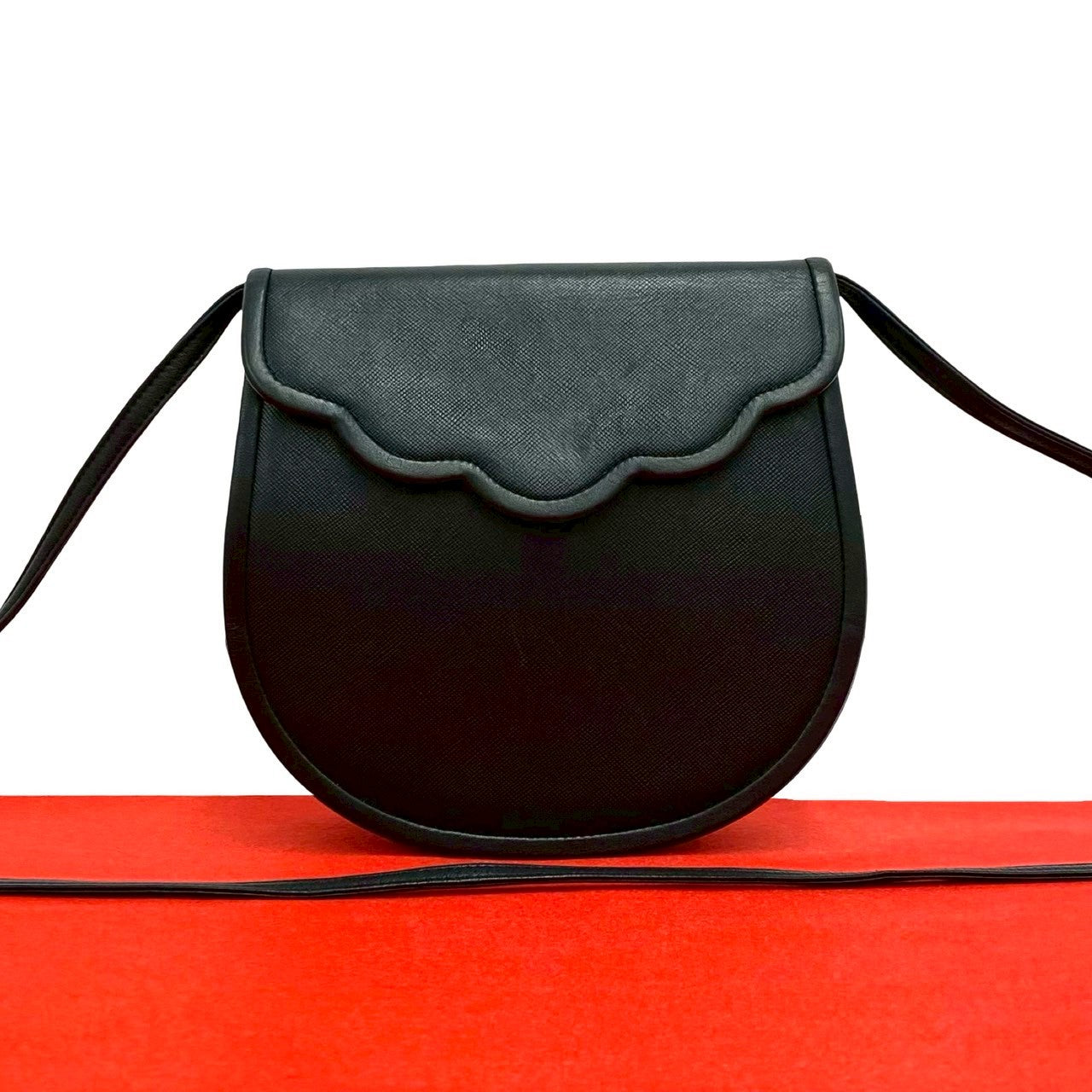 YVES SAINT LAURENT イヴ・サンローラン (Vintage) ショルダーバッグ