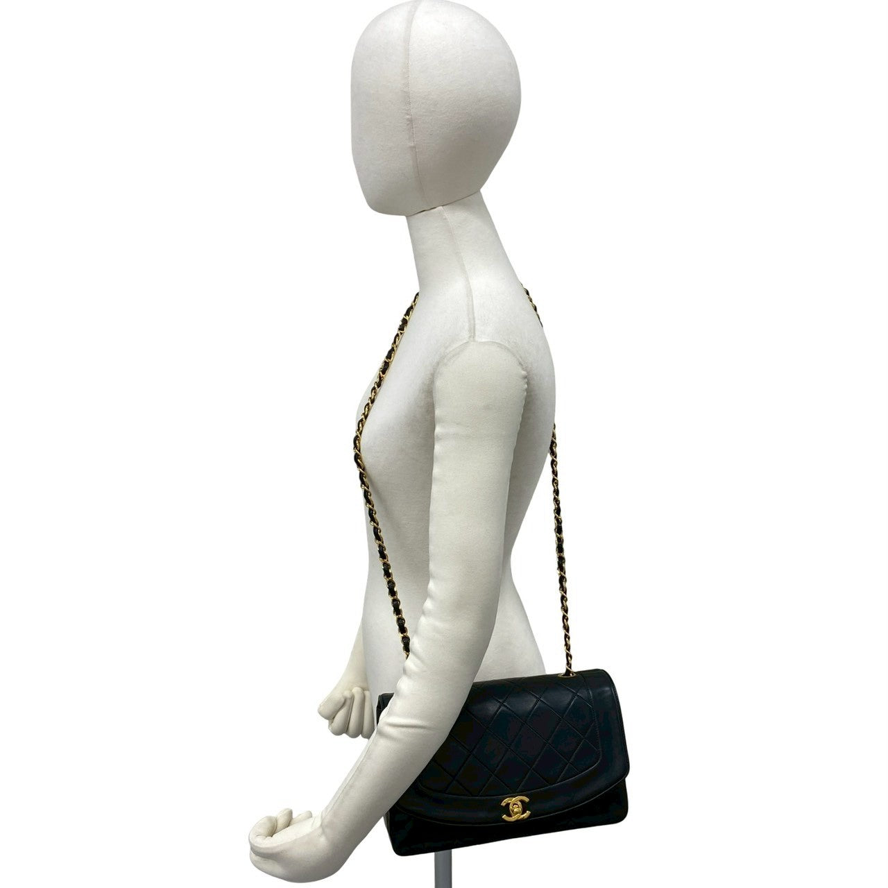CHANEL シャネル (Vintage) ダイアナ ショルダーバッグ 2