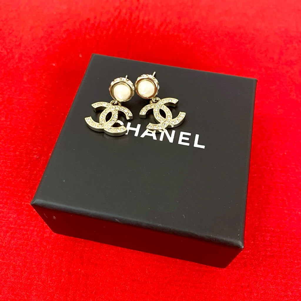 CHANEL シャネル ピアス 17