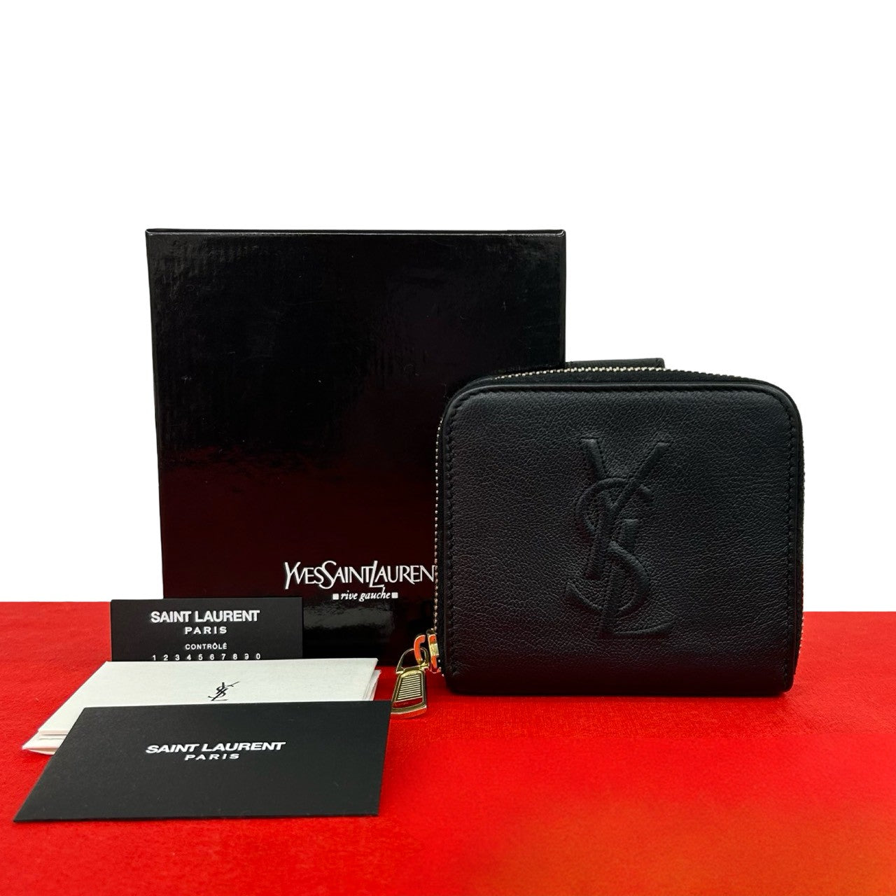 YVES SAINT LAURENT イヴ・サンローラン 二つ折り財布