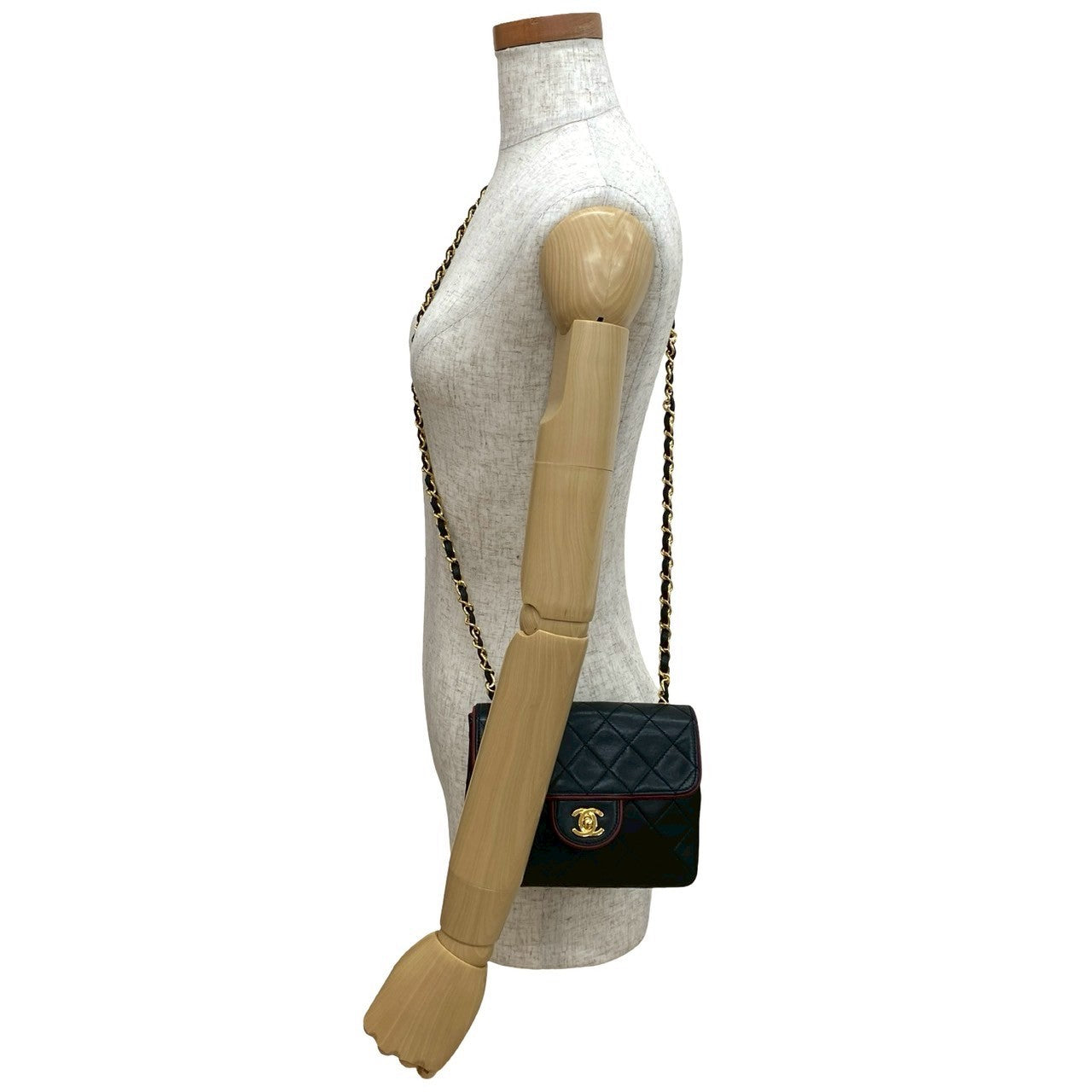 CHANEL Vintage 2