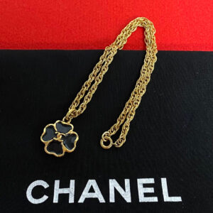 CHANEL Vintage