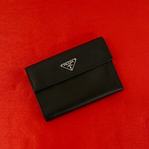 PRADA プラダ 三つ折り財布