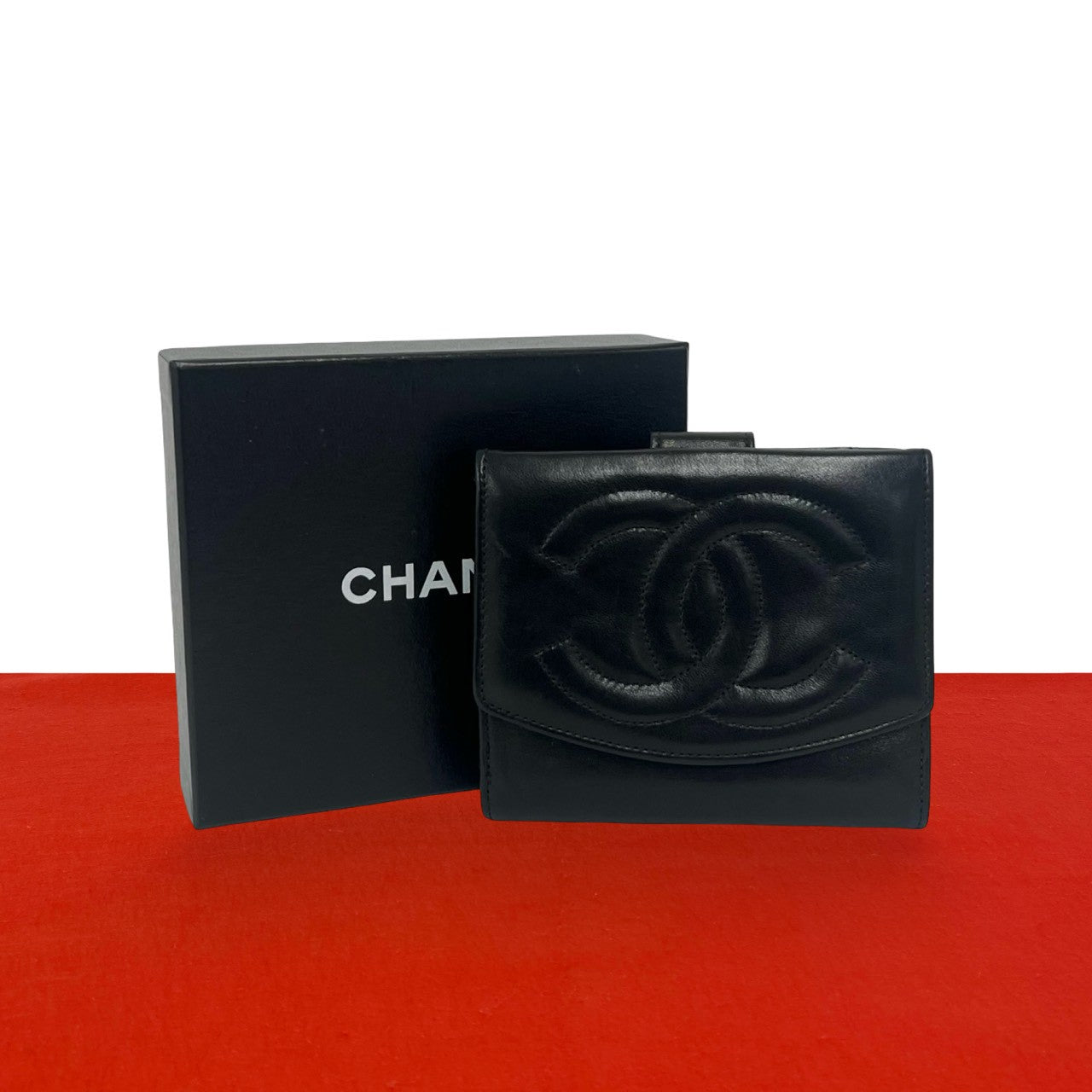 CHANEL シャネル (Vintage) 二つ折り財布