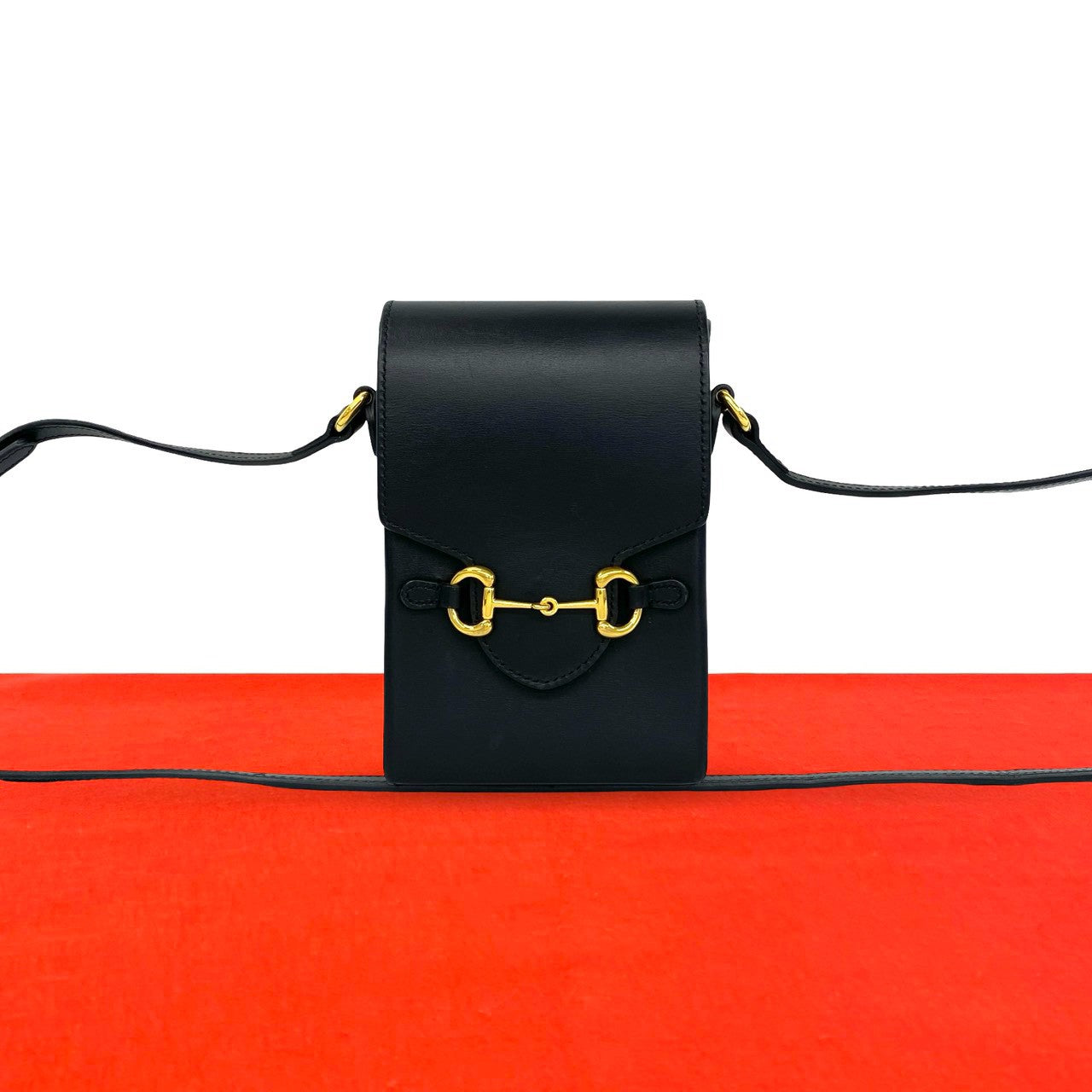 GUCCI グッチ ショルダーバッグ
