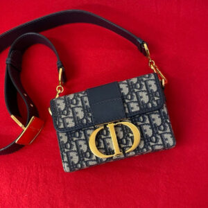 Christian Dior 30 モンテーニュ