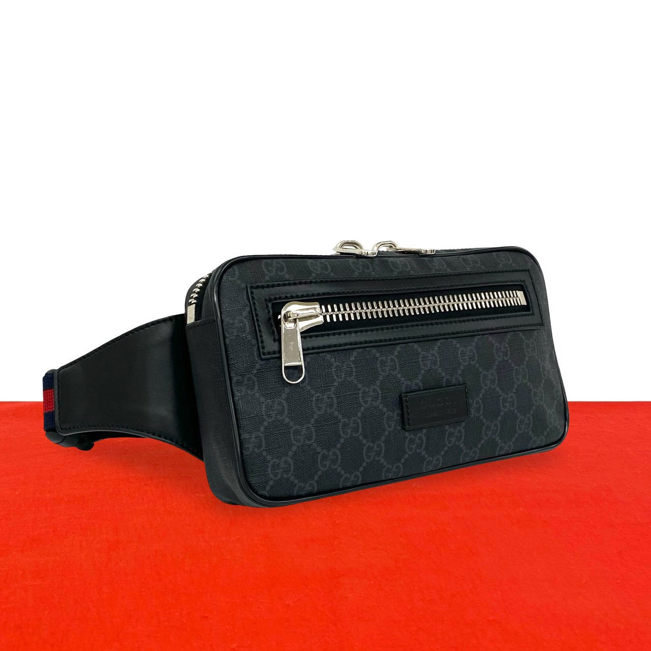 GUCCI グッチ ボディバッグ