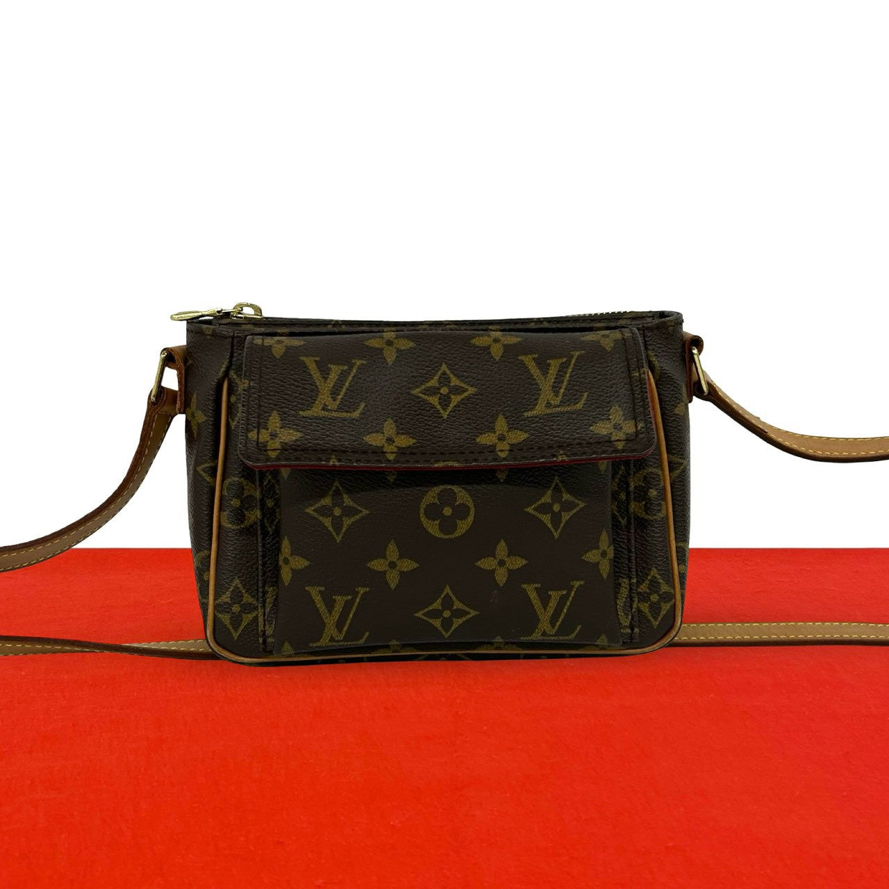 LOUIS VUITTON ルイヴィトン ヴィバシテ PM ショルダーバッグ