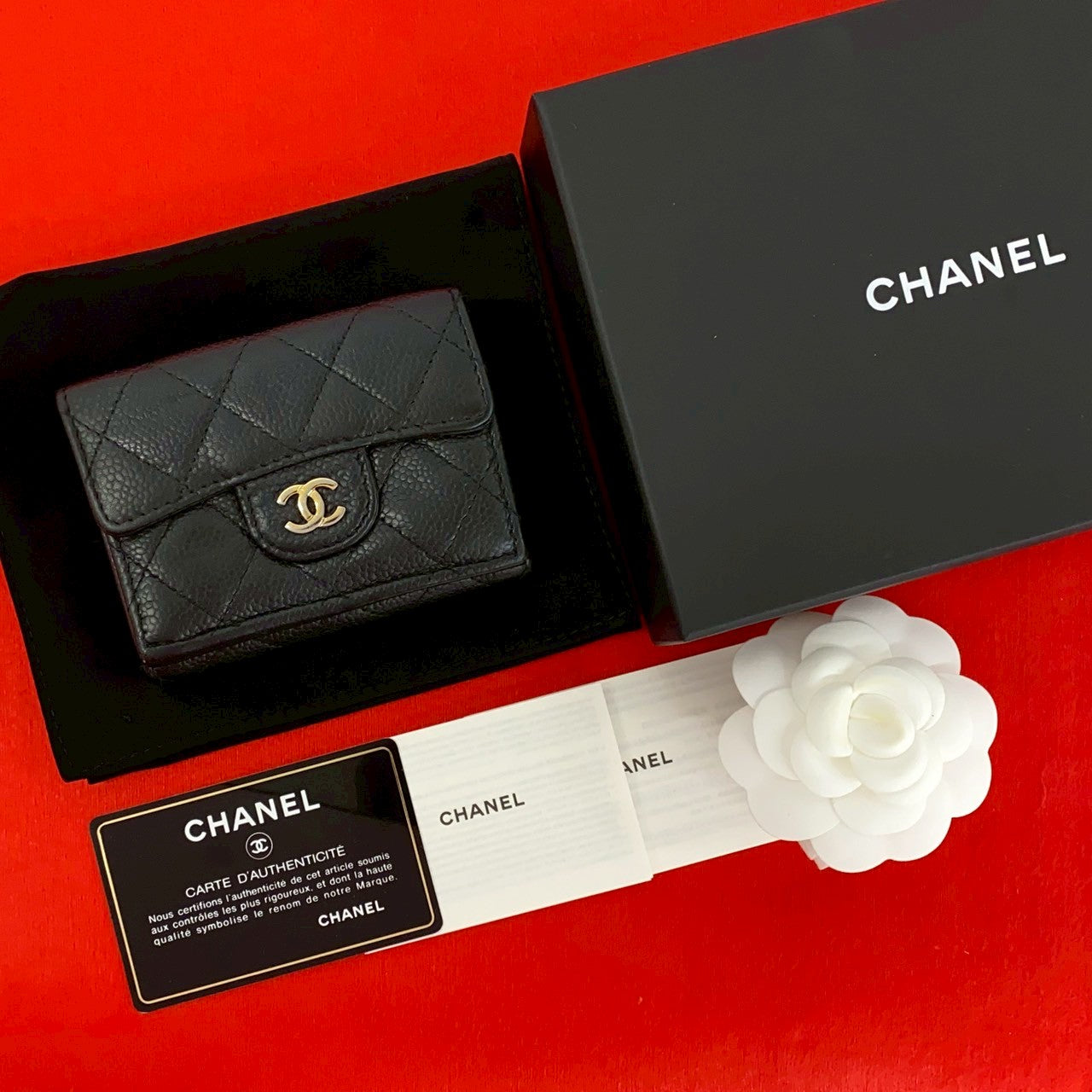 CHANEL シャネル 三つ折り財布