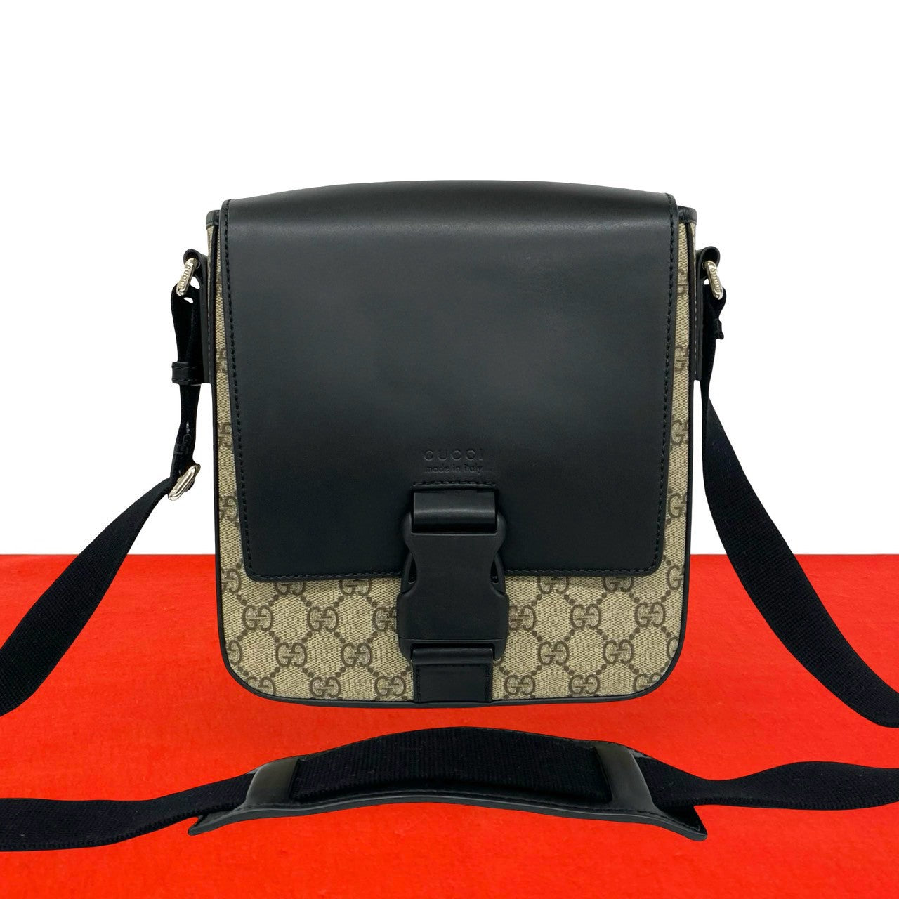GUCCI グッチ ショルダーバッグ