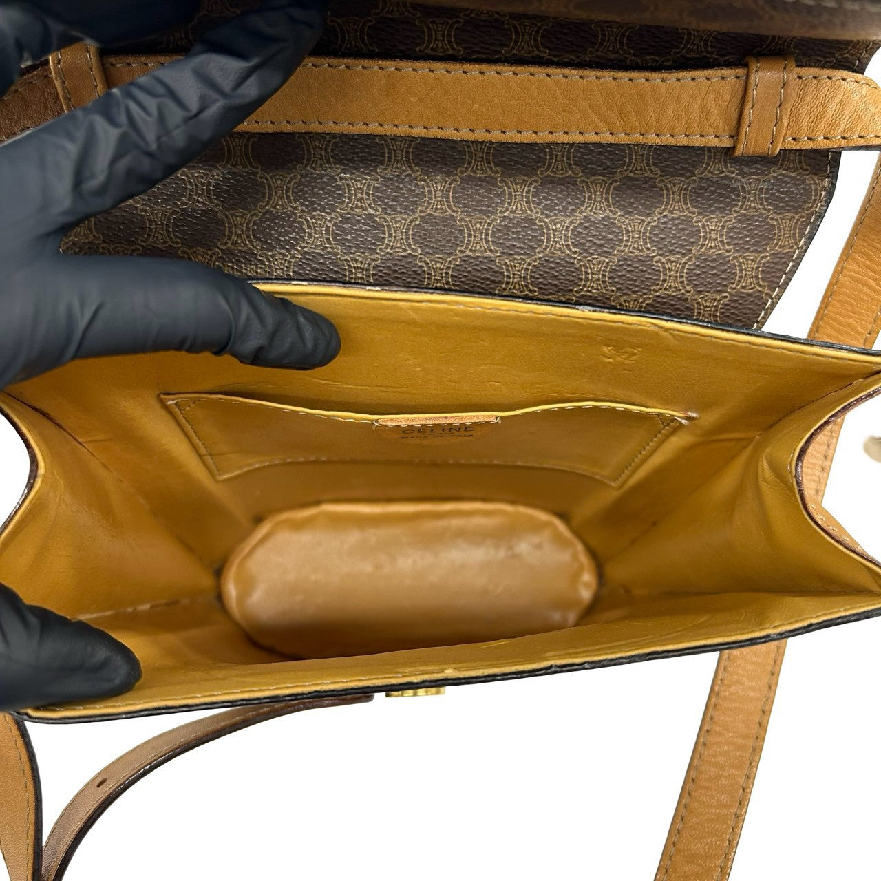 CELINE Vintage 9