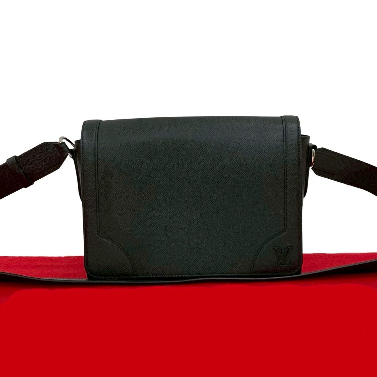 LOUIS VUITTON ニューフラップ メッセンジャー