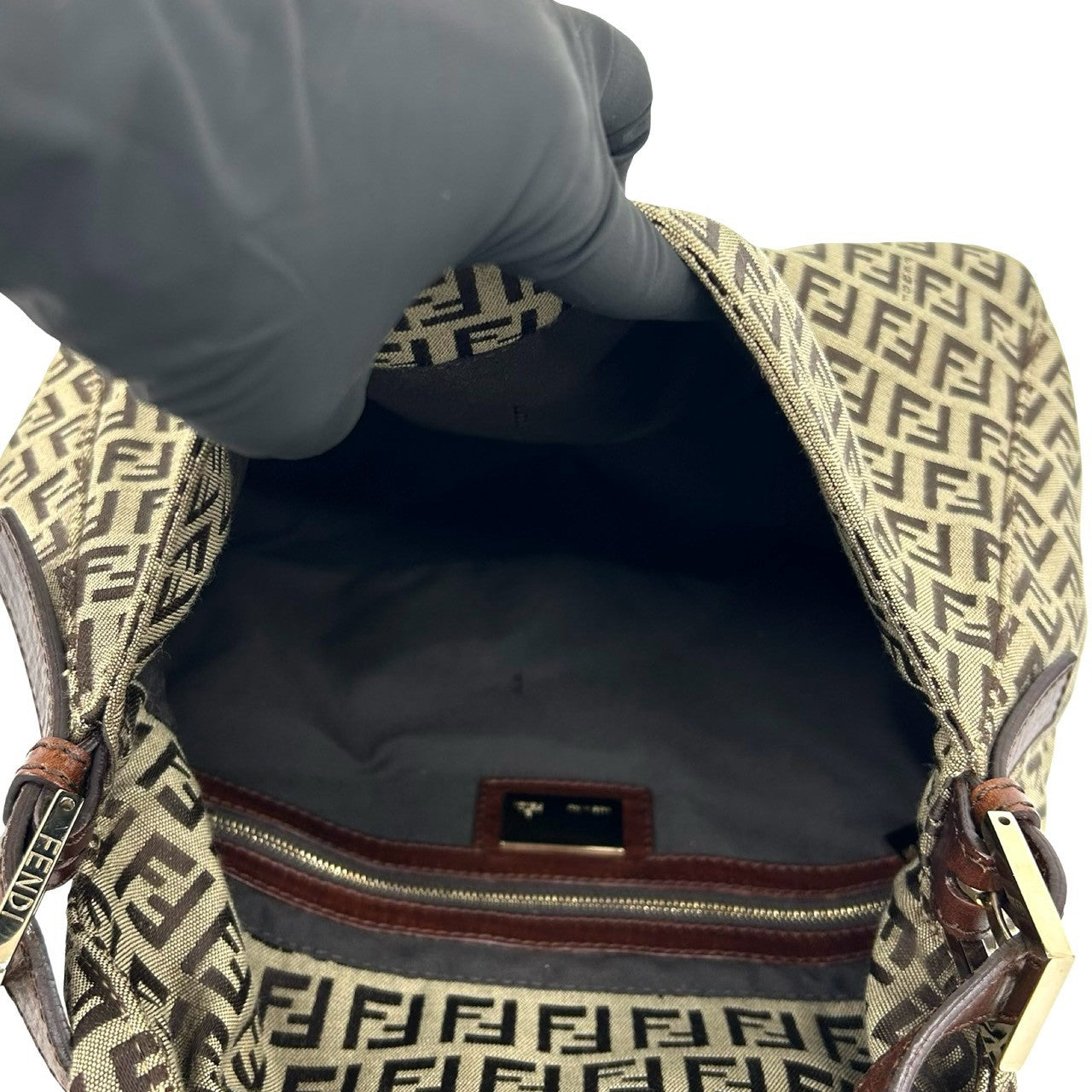 FENDI フェンディ マンマバケット ショルダーバッグ 9