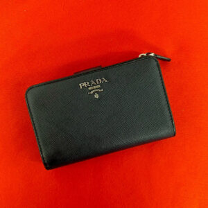 PRADA プラダ 二つ折り財布