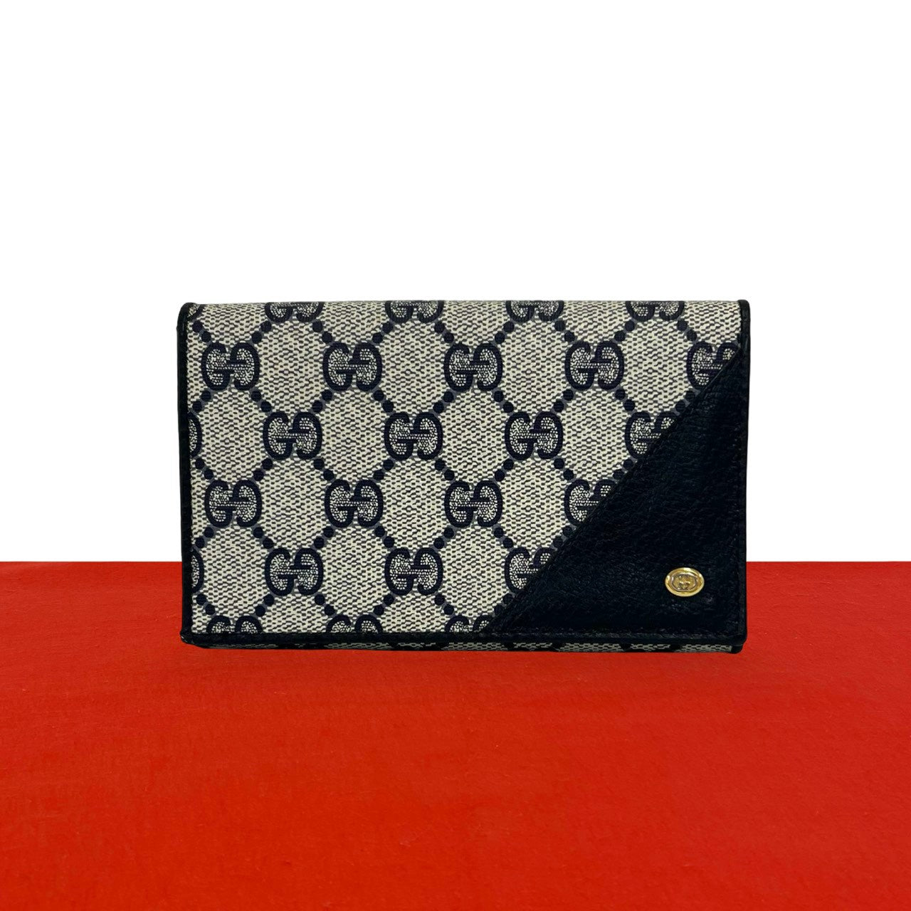 GUCCI グッチ 二つ折り財布