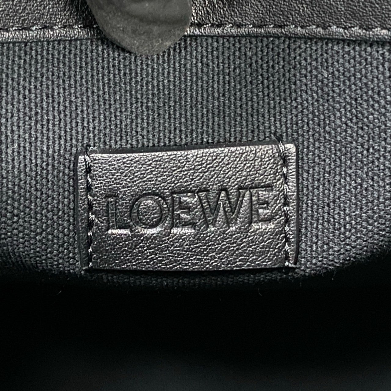 LOEWE バックル ホリゾンタル トート 3