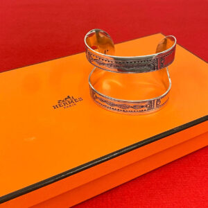 HERMES エルメス (Vintage) トゥアレグ バングル