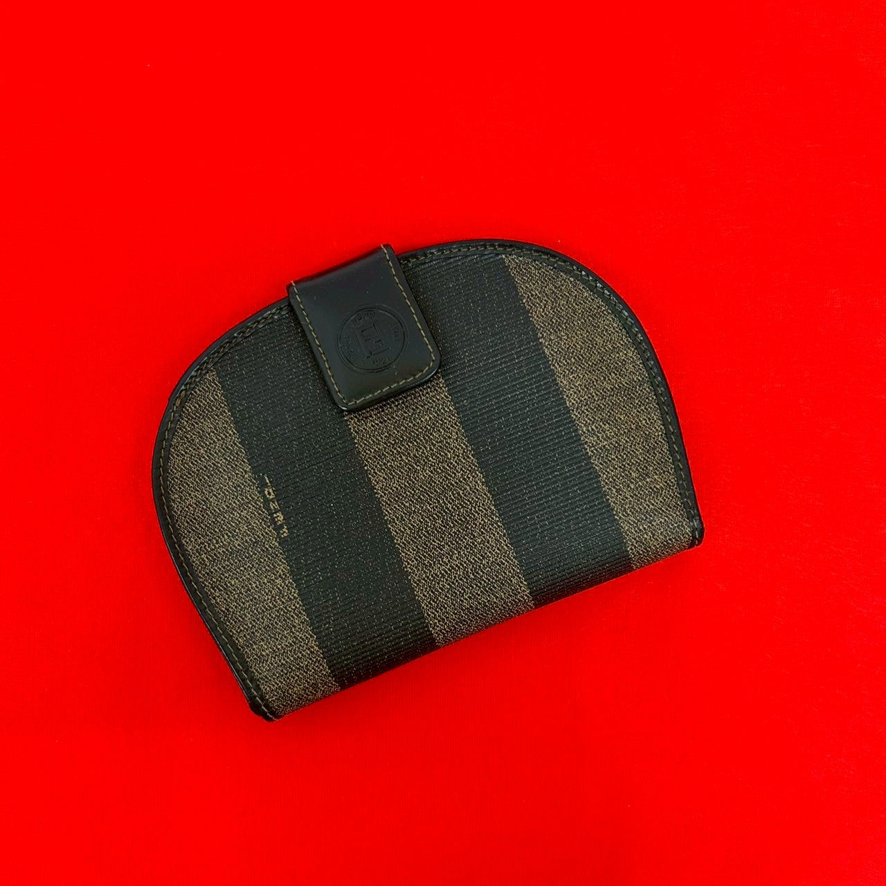 FENDI フェンディ 二つ折り財布