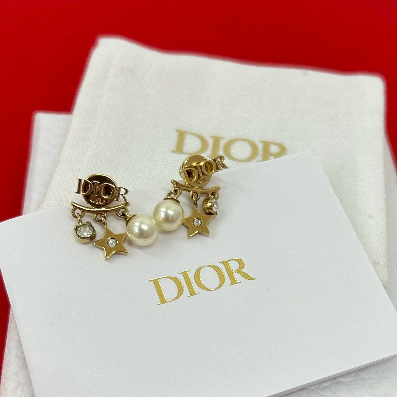 Christian Dior ディオール ディオレボリューション ピアス