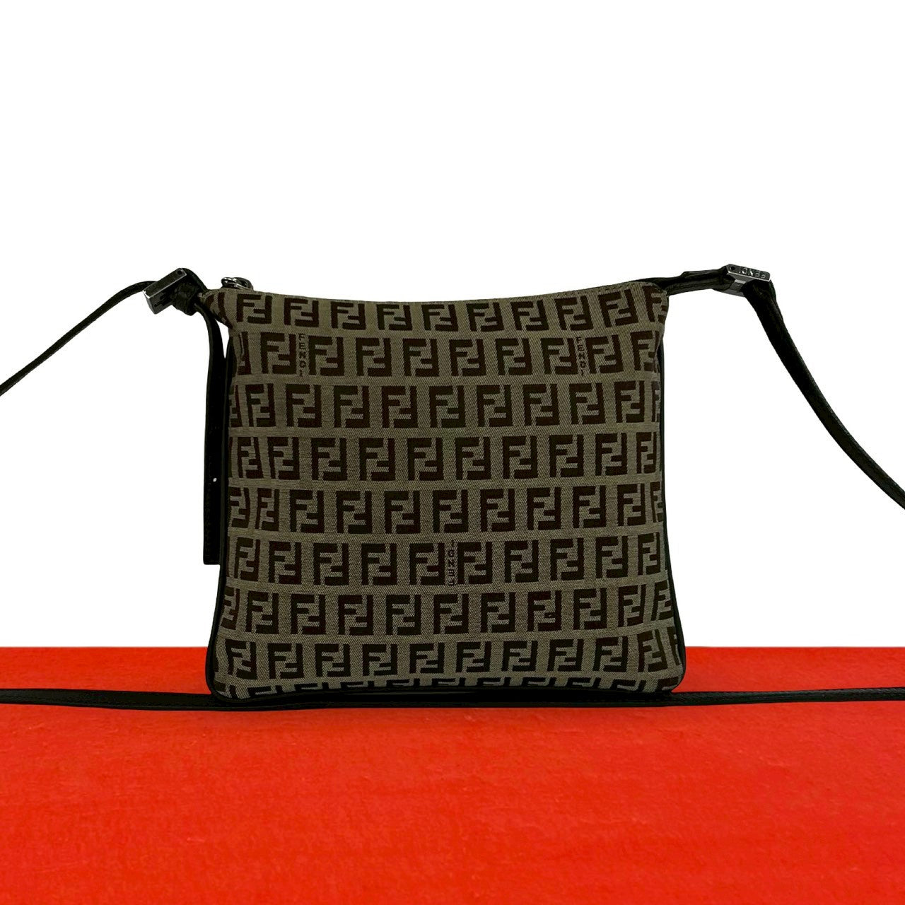 FENDI フェンディ ショルダーバッグ