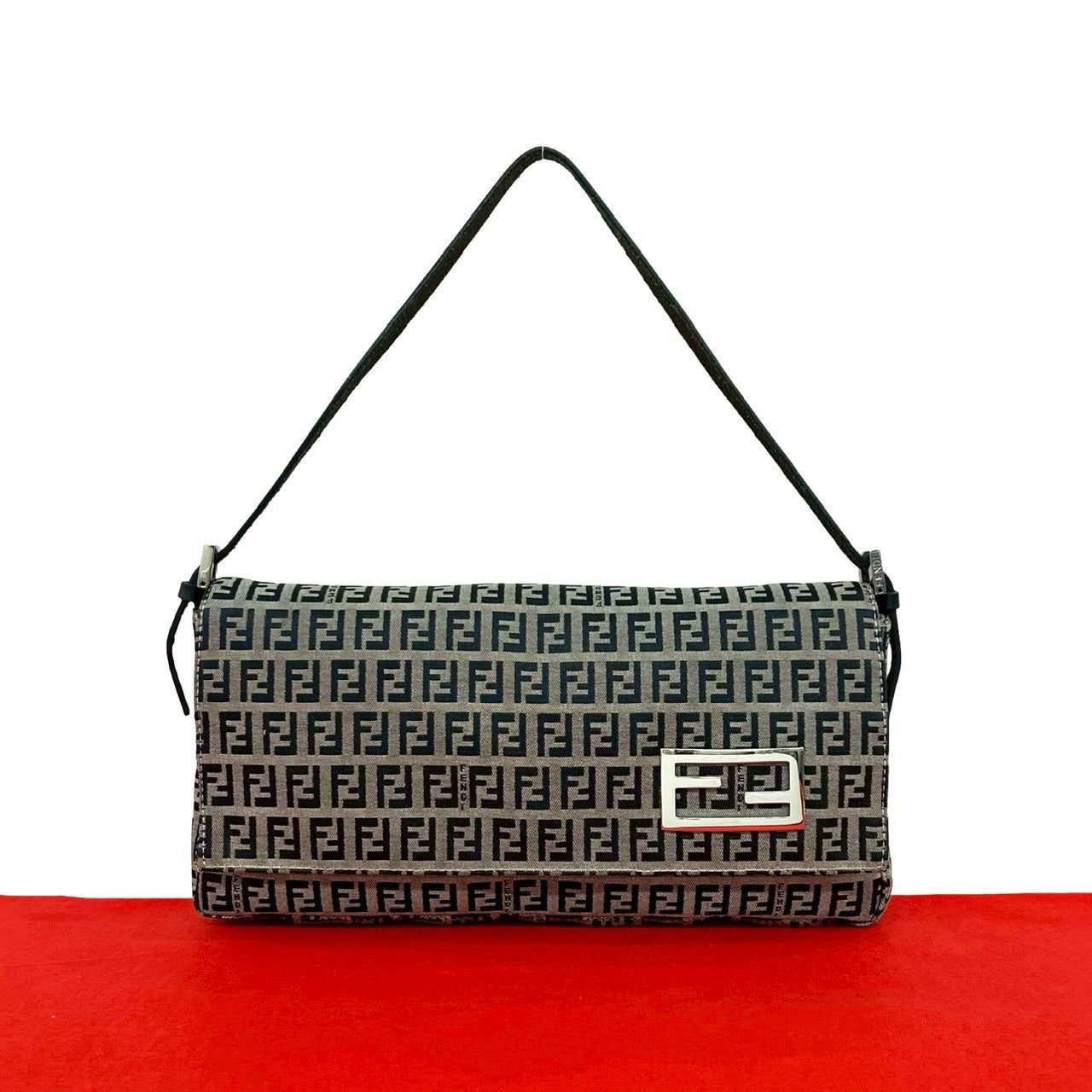 FENDI フェンディ ショルダーバッグ
