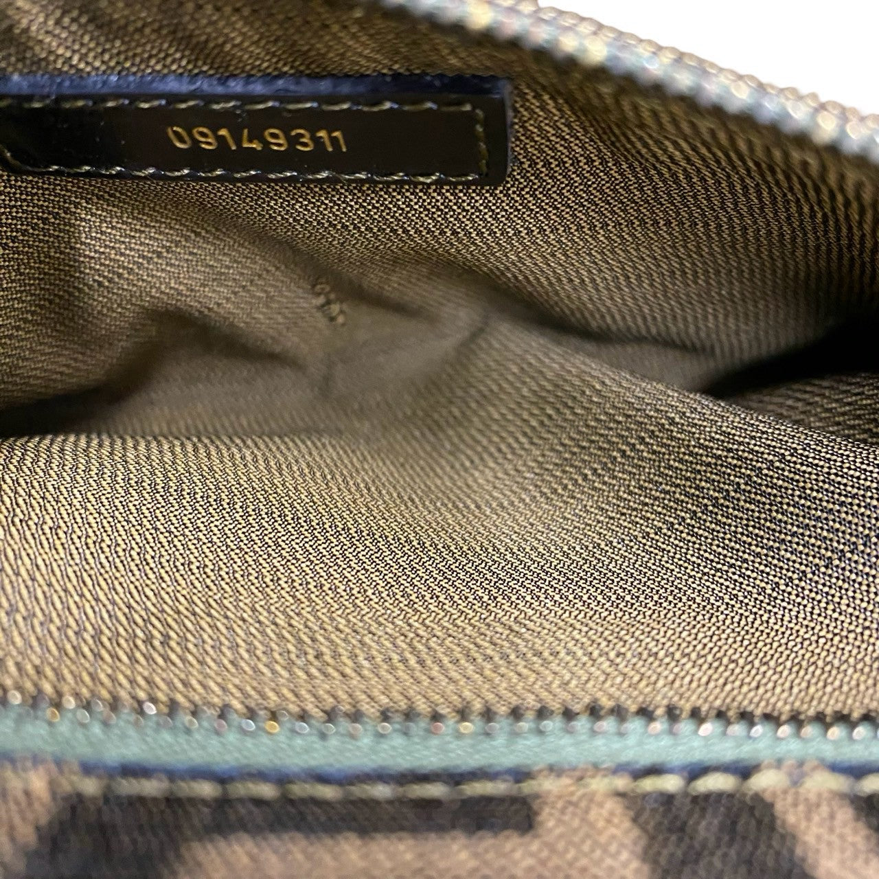 FENDI 11