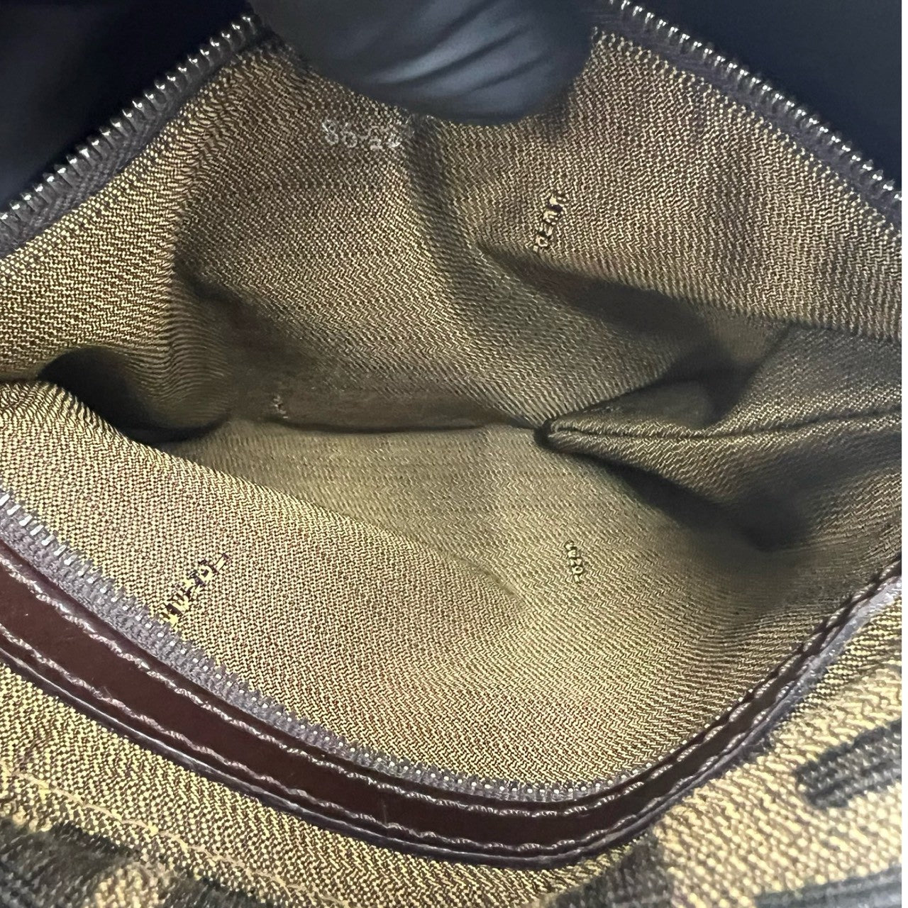 FENDI フェンディ (Vintage) マンマバケット ショルダーバッグ 10