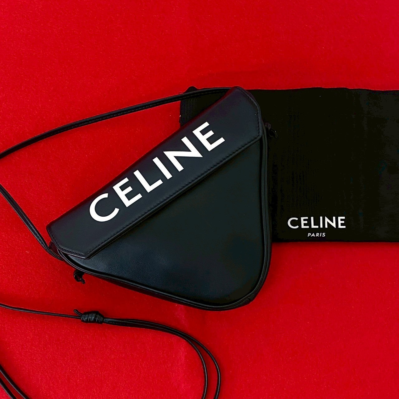 CELINE トライアングル