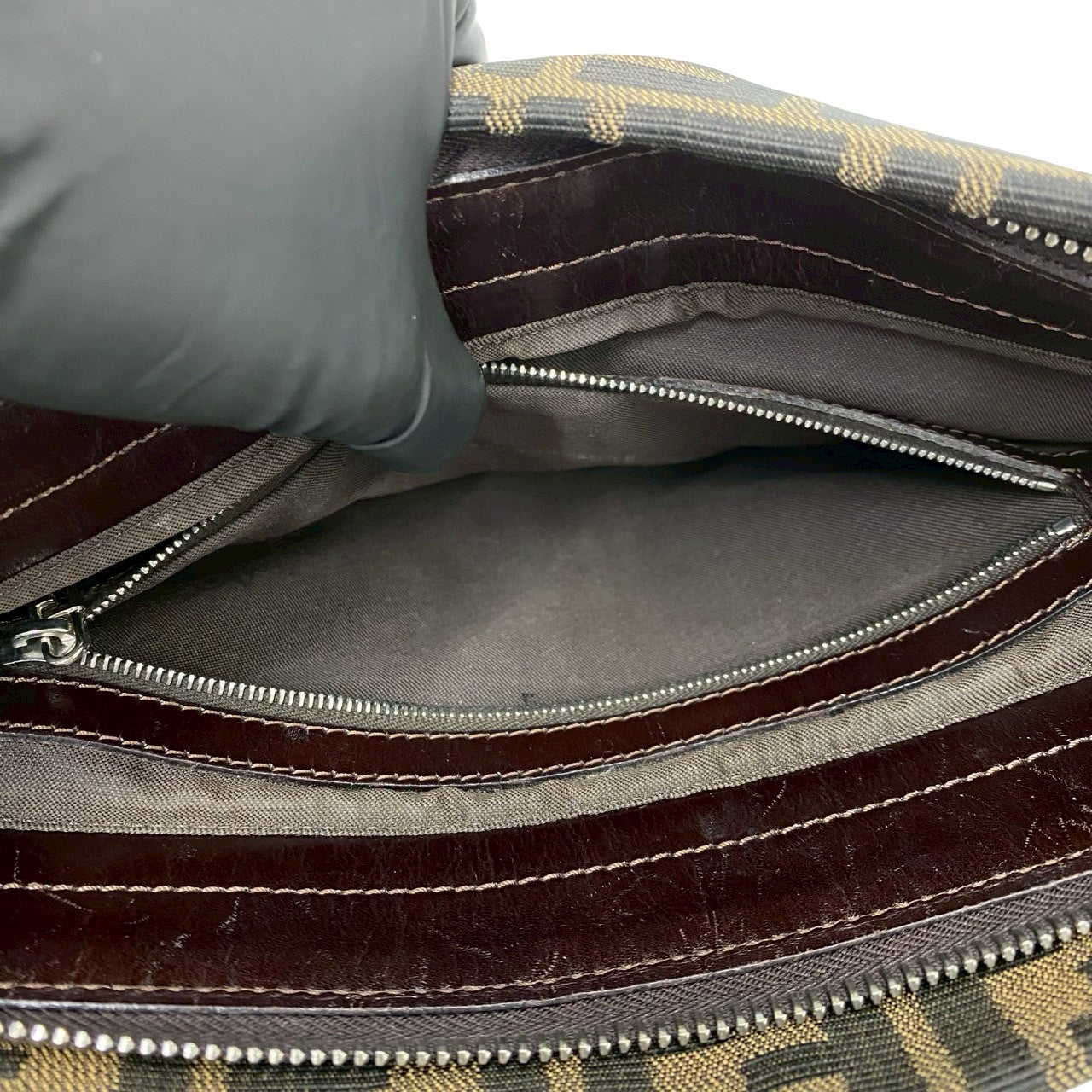 FENDI フェンディ ショルダーバッグ 10