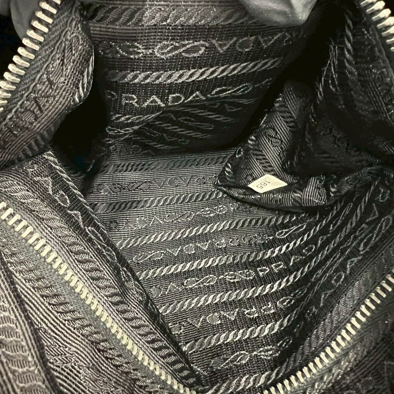 PRADA プラダ ショルダーバッグ 10