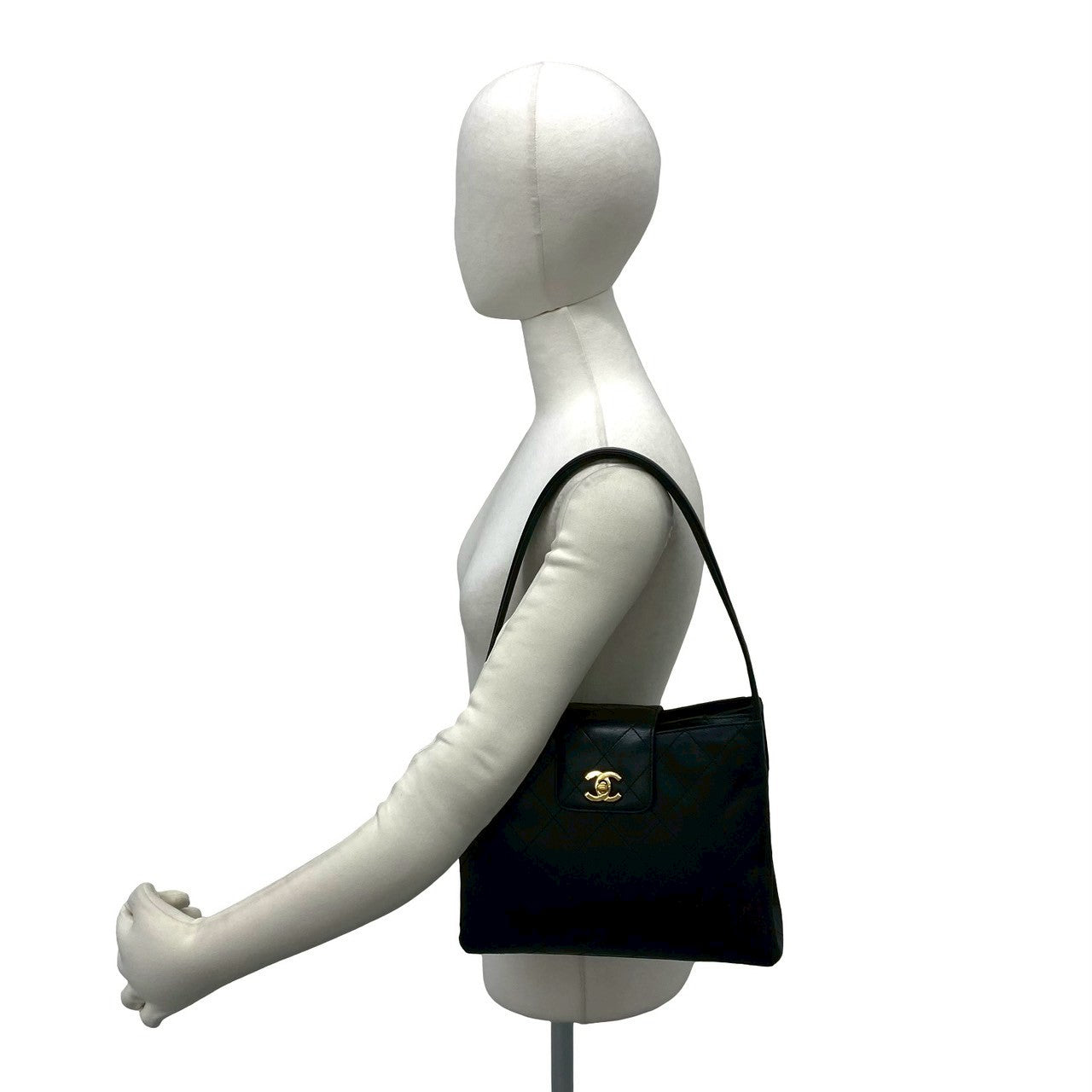 CHANEL シャネル ショルダーバッグ 2
