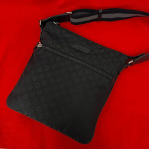 GUCCI グッチ ショルダーバッグ