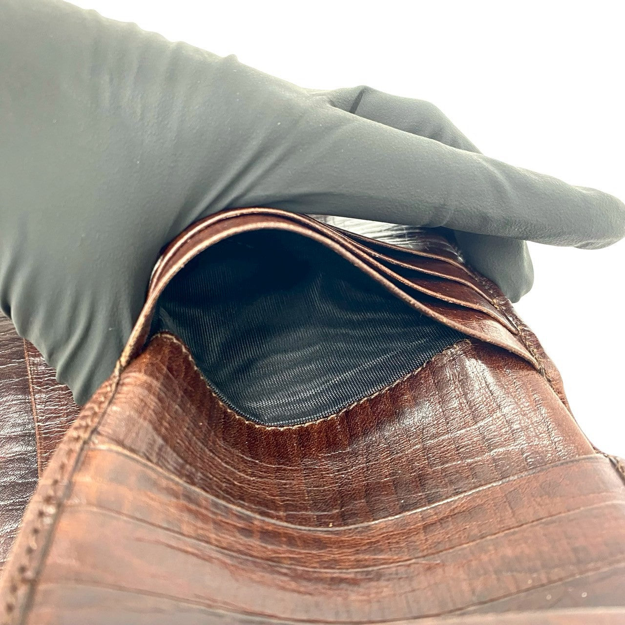 FENDI フェンディ 二つ折り財布 9