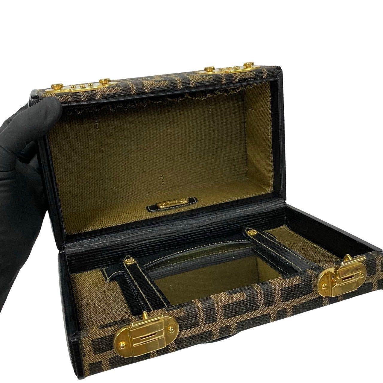 FENDI ダイヤルロック バニティ 9