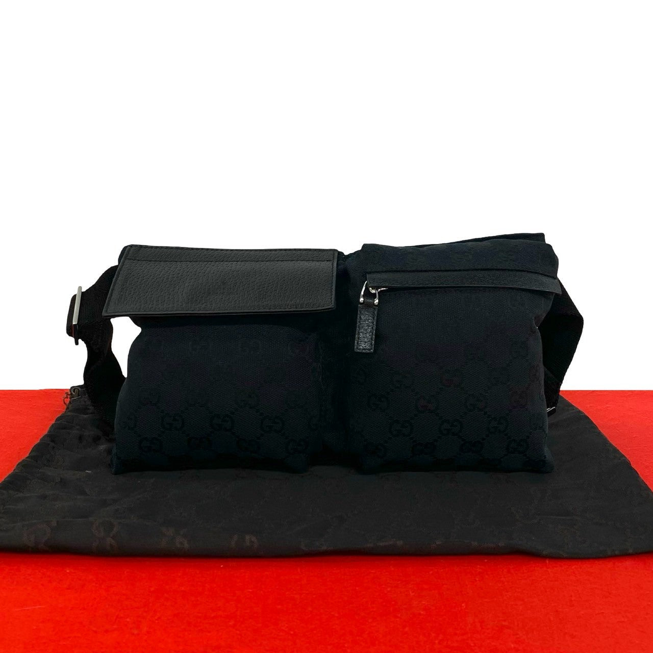 GUCCI グッチ ボディバッグ