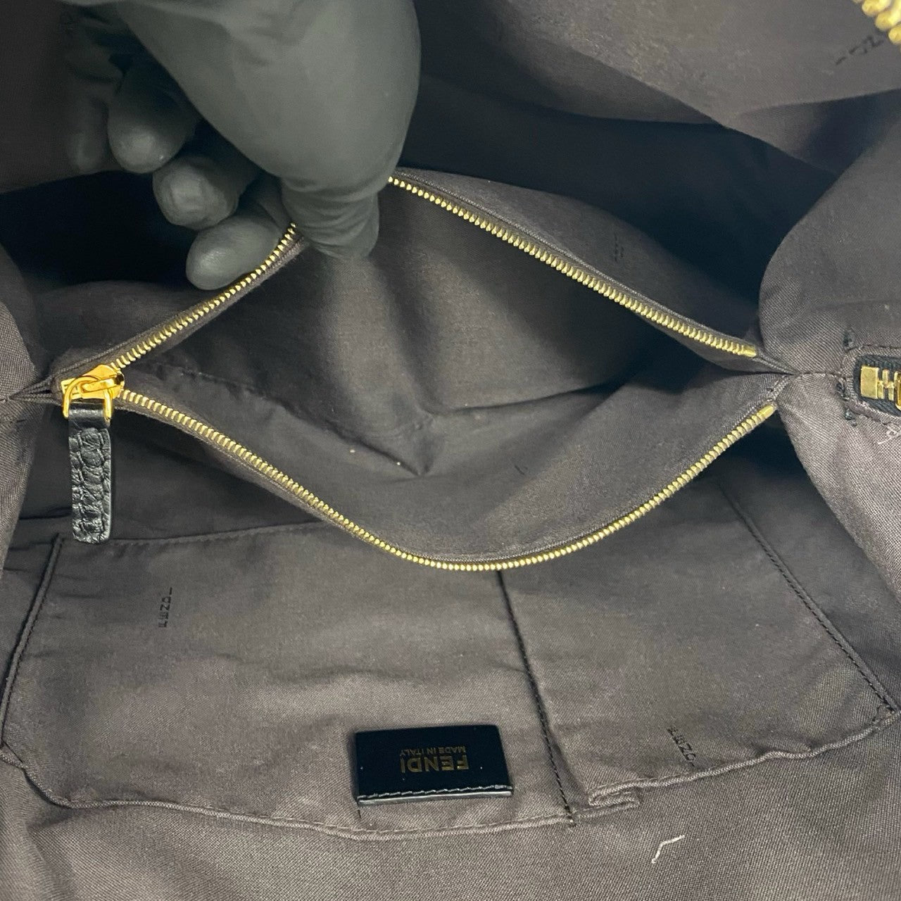 FENDI フェンディ カメレオン ショルダーバッグ 10