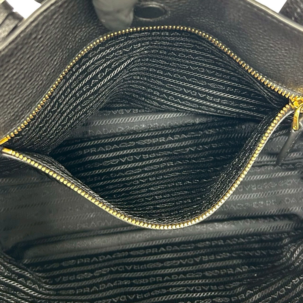 PRADA プラダ トートバッグ 10