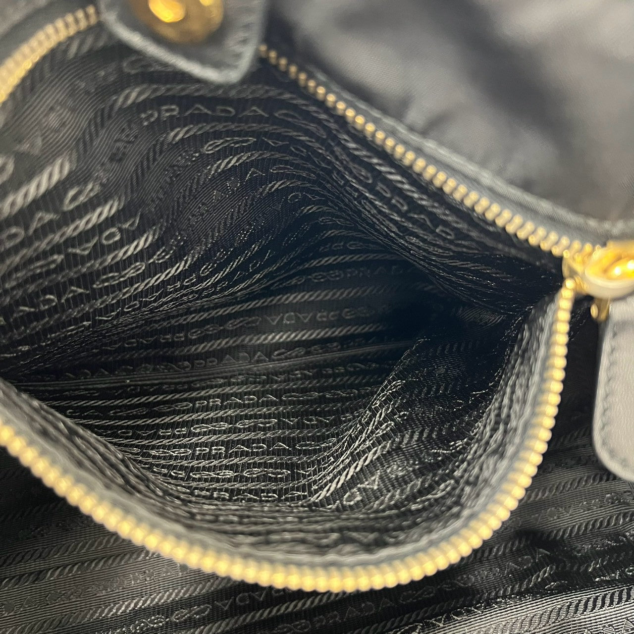 PRADA プラダ ショルダーバッグ 10