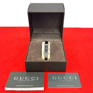 GUCCI グッチ 1500L バングルウォッチ 腕時計