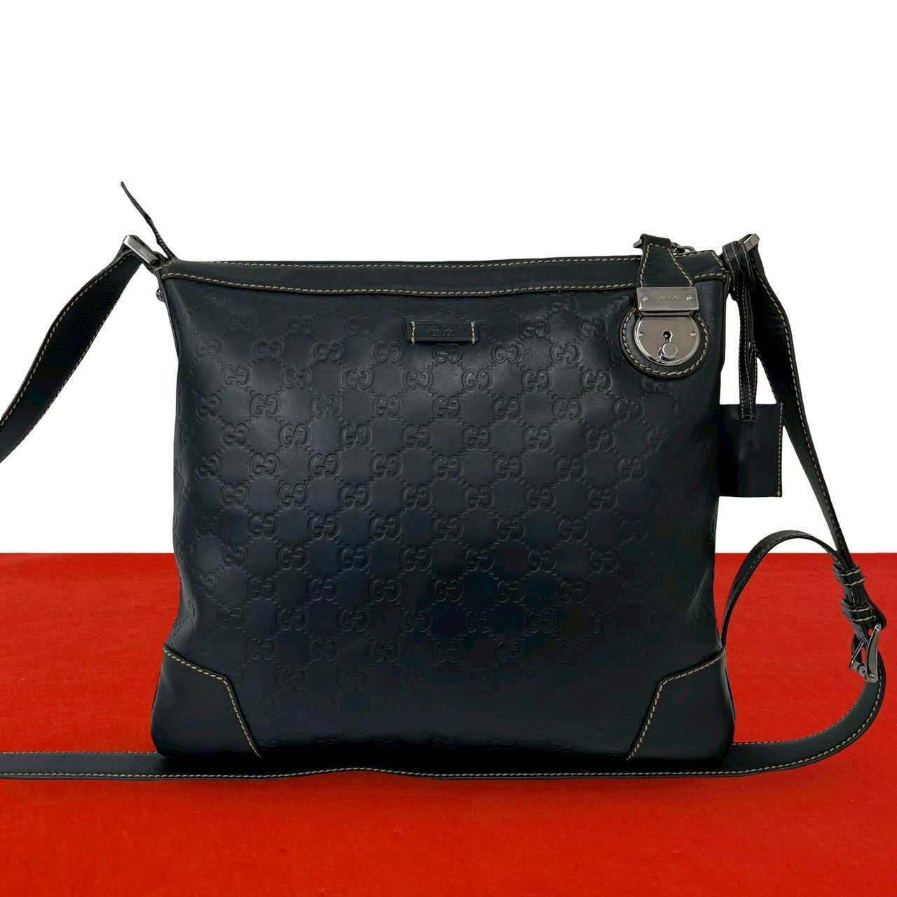 GUCCI グッチ ショルダーバッグ