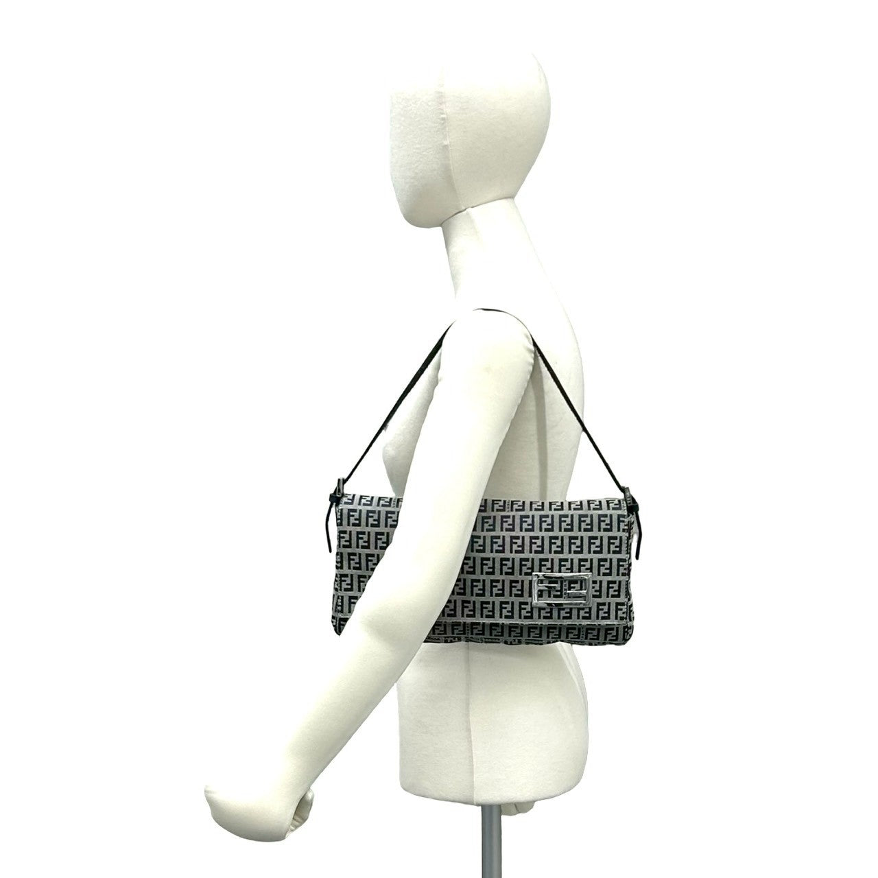 FENDI フェンディ ショルダーバッグ 2