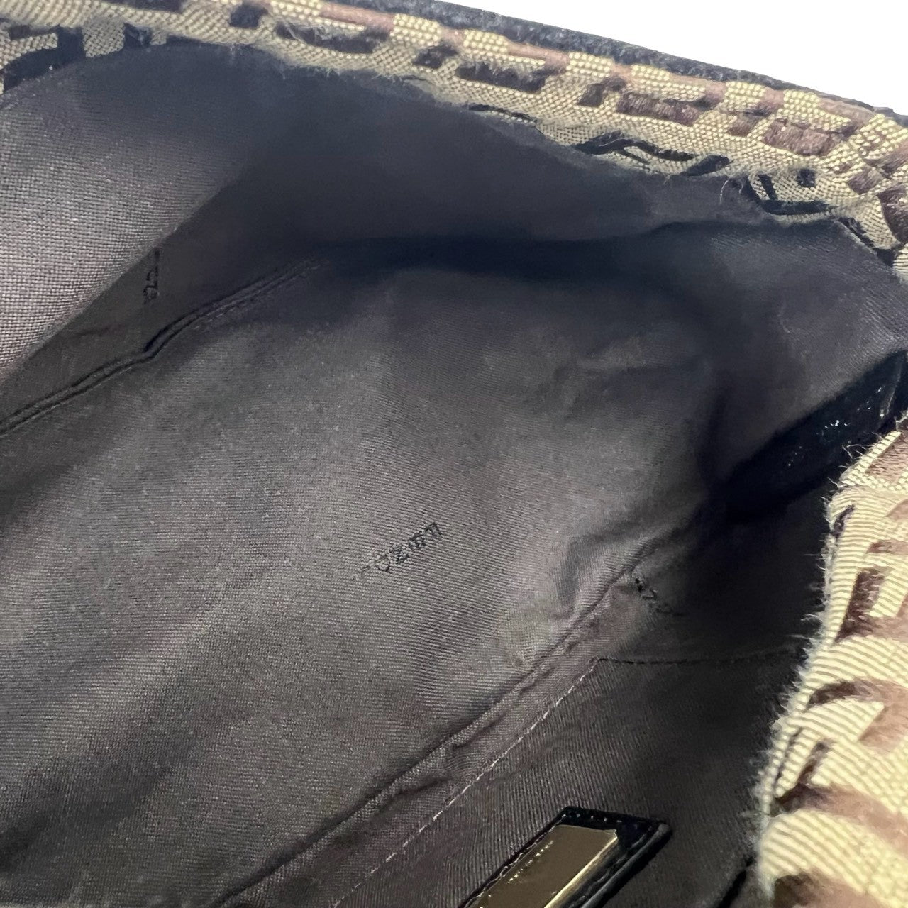 FENDI フェンディ ショルダーバッグ 9