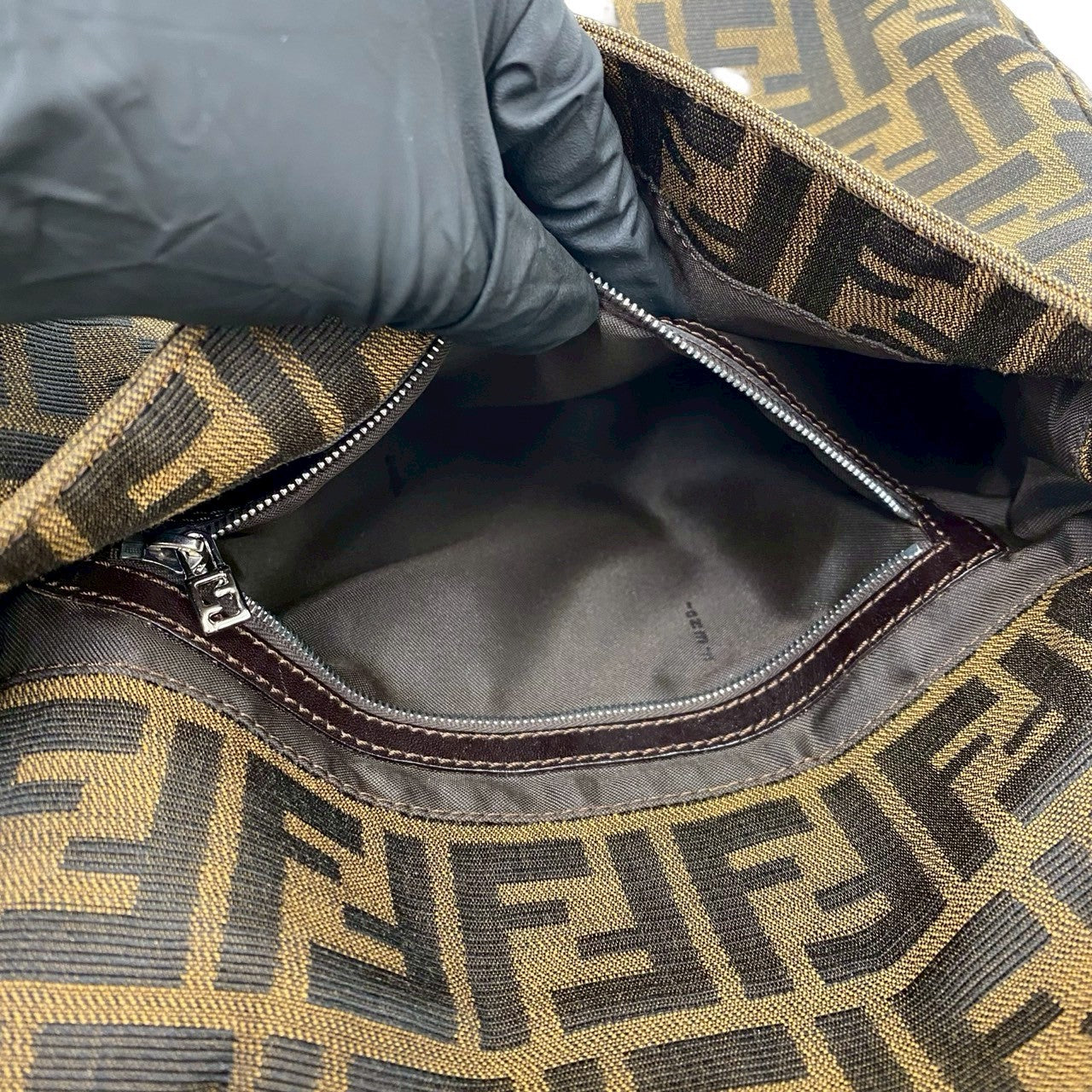 FENDI フェンディ マンマバケット ショルダーバッグ 10